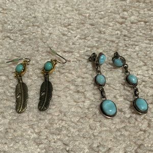 Set of 2 pairs of earrings